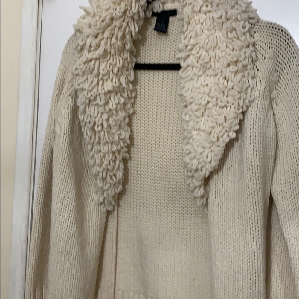 Sweater - Picture 4 of 5